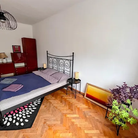 Apartman Jasne Mieszkanie Z Balkonem W Centrum *